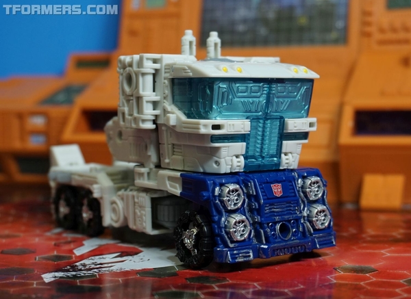 Review Siege Ultra Magnus Leader War For Cybetrtron  (70 of 93)